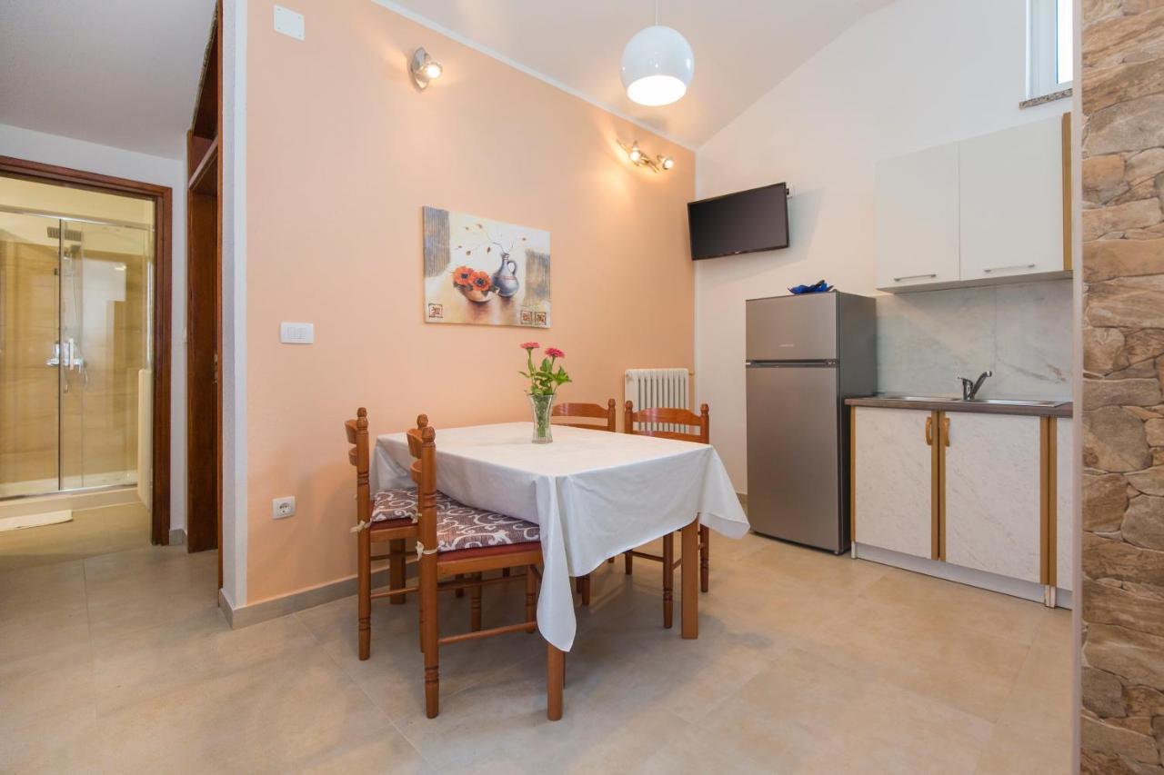Apartman Ana 라빈 외부 사진